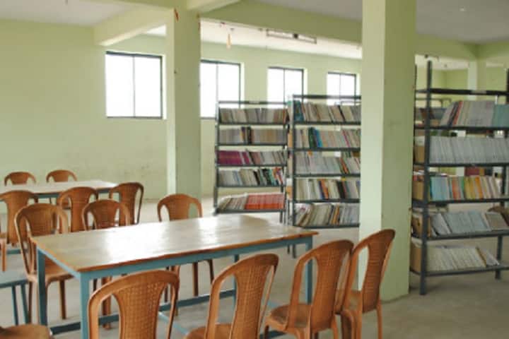 Royal Polytechnic College campus in Pudukkottai, Tamil Nadu, India — photo 4