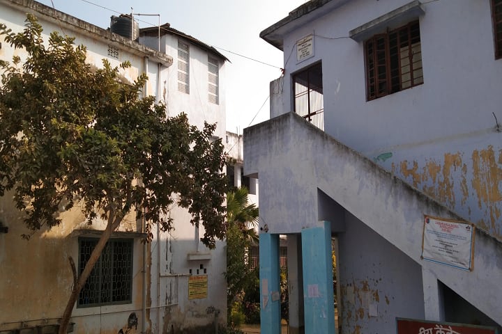 Sharda Jhunjhunwala Mahila College campus in Bhagalpur, Bihar, India — photo 3
