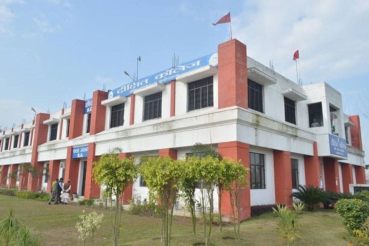 Dixit College of Law campus in Rampur, Uttar Pradesh, India — photo 2