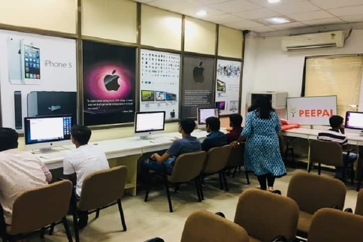 Silver Oak Institute of Management campus in Ahmedabad, Gujarat, India — photo 4