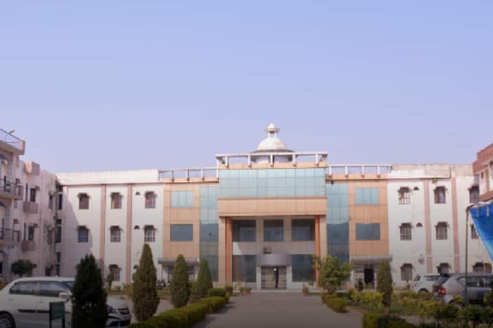 Major SD Singh PG Ayurvedic Medical College campus in Farrukhabad, Uttar Pradesh, India — photo 2