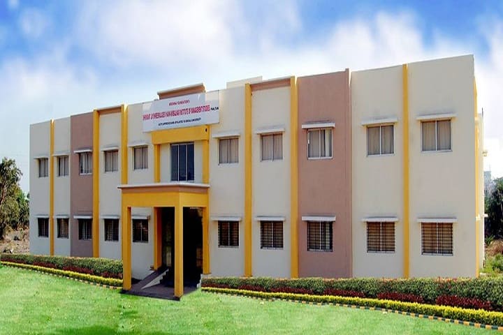 Shrimant Jayshreemaladevi Naik Nimbalkar Institute of Management Studies campus in Phaltan, Maharashtra, India — photo 1
