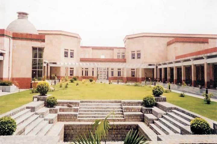 National Institute of Labour Economics Research and Development campus in New Delhi, Delhi, India — photo 1