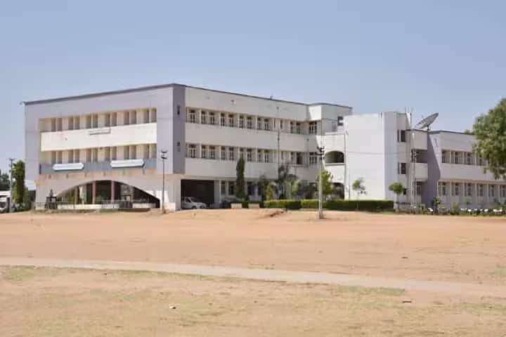 KNSBL Arts and Commerce College campus in Kheralu, Gujarat, India — photo 2
