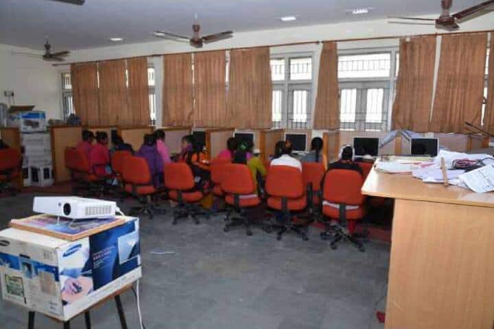 KNSBL Arts and Commerce College campus in Kheralu, Gujarat, India — photo 3