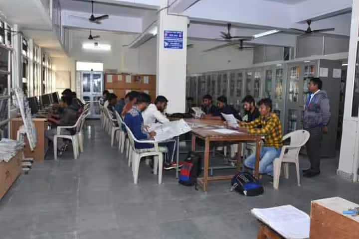 KNSBL Arts and Commerce College campus in Kheralu, Gujarat, India — photo 4