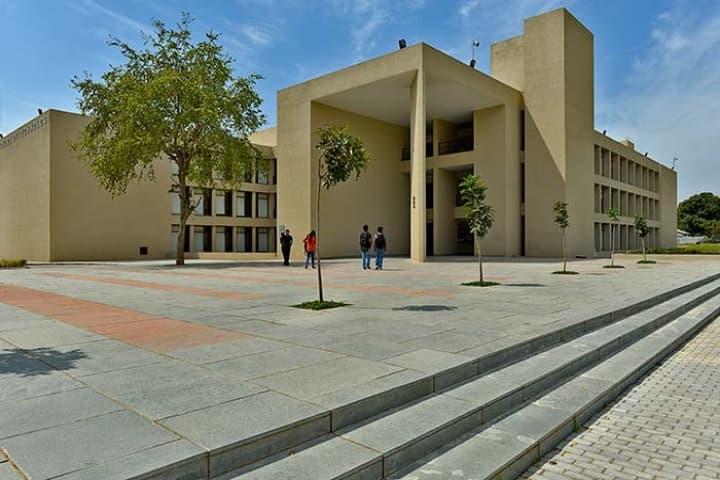 Pandit Deendayal Energy University (PDEU) campus in Gandhinagar, Gujarat, India — photo 3