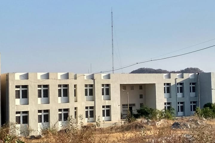 Government Commerce College campus in Sabarkantha, Gujarat, India — photo 1