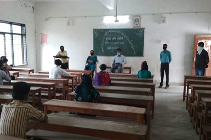 Smt Kantaben Kirtilal Shah Arts and Smt Lilavatiben Bapulal Gunjariya Commerce College campus in Kankrej, Gujarat, India — photo 2