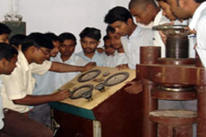 Ramakrishna Mission Shilpamandira campus in Howrah, West Bengal, India — photo 4