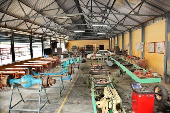 Ramakrishna Mission Polytechnic College campus in Chennai, Tamil Nadu, India — photo 6