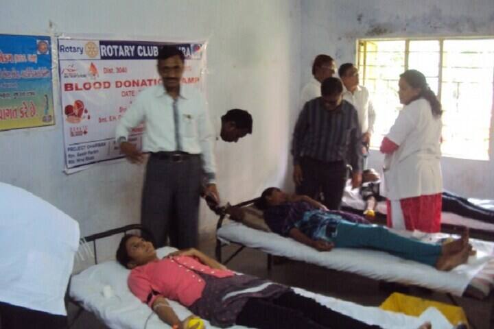 Shree JLK Kotecha Arts and SH Gardi Commerce College campus in Godhra, Gujarat, India — photo 3