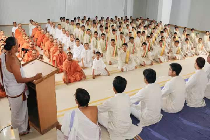 Darshanam Sanskrit Mahavidyalaya campus in Ahmedabad, Gujarat, India — photo 5