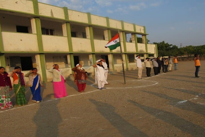 Smt SH and CR Gardi Arts and Commerce College campus in Dhrol, Gujarat, India — photo 3