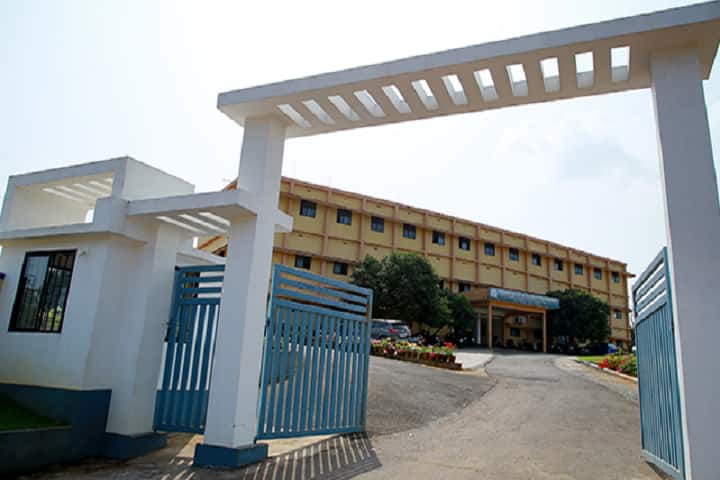 Crescent College of Pharmaceutical Sciences campus in Pazhayangadi, Kerala, India — photo 1