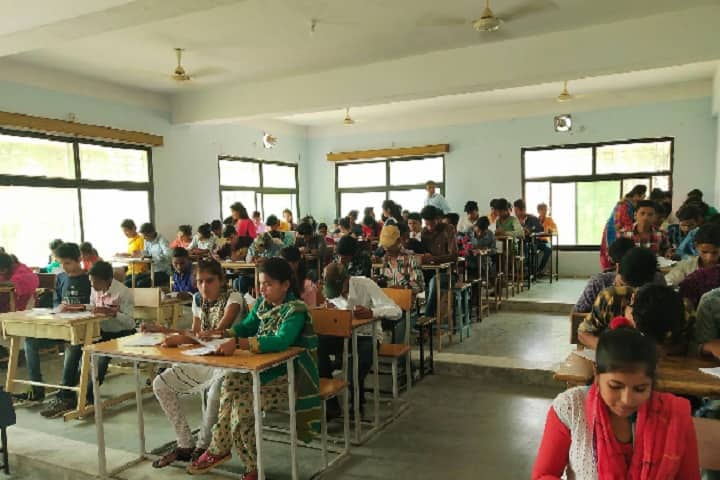 Daksh Institute of Pharmaceutical Science campus in Chhatarpur, Madhya Pradesh, India — photo 3