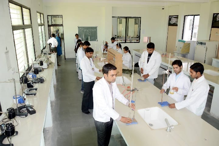 Daksh Institute of Pharmaceutical Science campus in Chhatarpur, Madhya Pradesh, India — photo 6