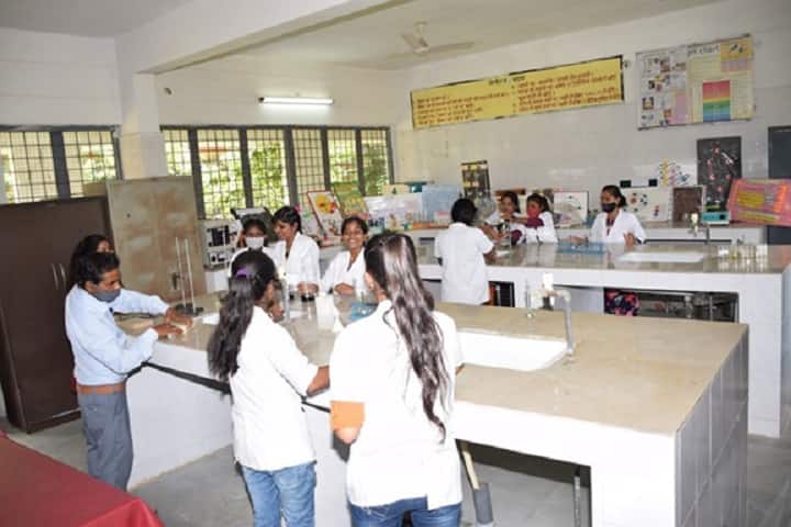 Government Naveen Girls College campus in Baikunthpur, Chhattisgarh, India — photo 2