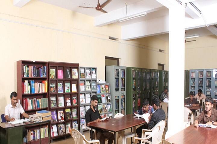 KMCT Ayurveda Medical College campus in Kozhikode, Kerala, India — photo 4
