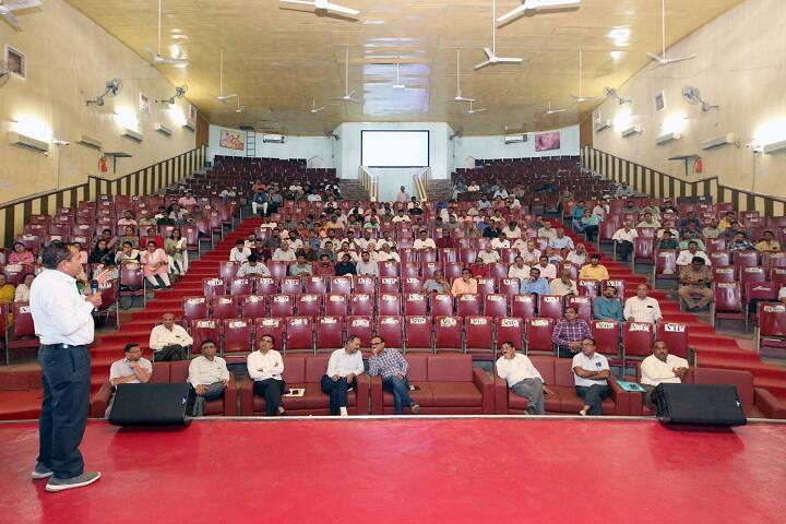 Polytechnic in Agricultural Engineering campus in Junagadh, Gujarat, India — photo 1