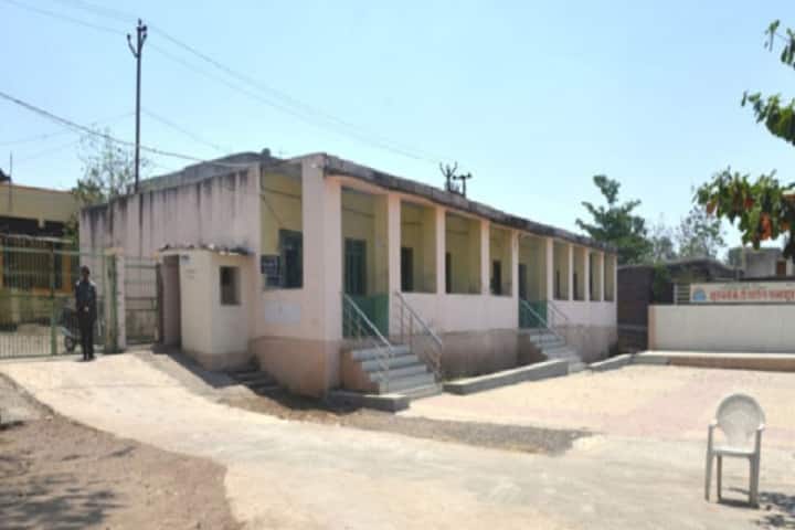 Adarsh Shikshan Prasarak Mandal's D Pharmacy Institute campus in Osmanabad, Maharashtra, India — photo 3