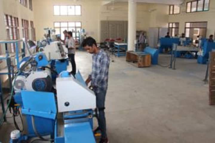 Raja Jait Singh Government Polytechnic campus in Faridabad, Haryana, India — photo 3