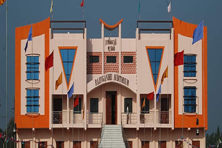 Raja Desingh Polytechnic College campus in Villupuram, Tamil Nadu, India — photo 2