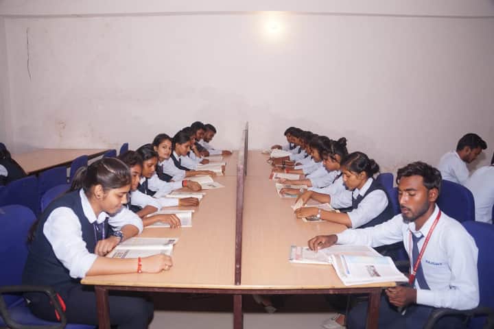 Raj Polytechnic campus in Varanasi, Uttar Pradesh, India — photo 2