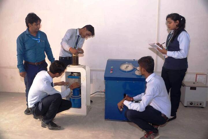 Raj Polytechnic campus in Varanasi, Uttar Pradesh, India — photo 5