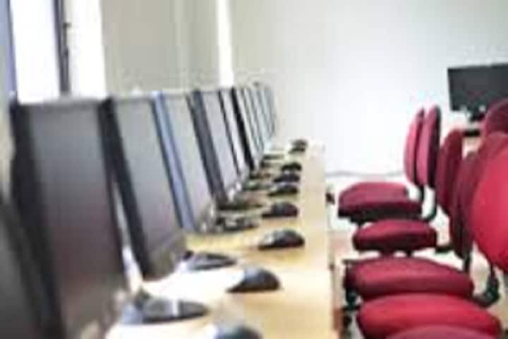 Shaheed Mahendra Karma Vishwavidyalaya campus in Jagdalpur, Chhattisgarh, India — photo 2