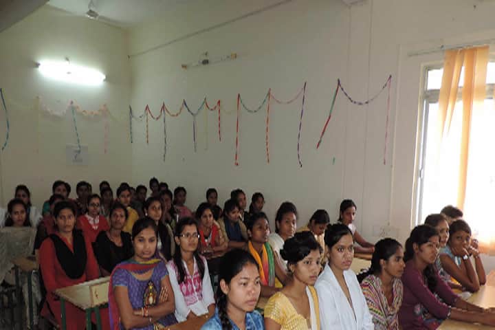 Shaheed Mahendra Karma Vishwavidyalaya campus in Jagdalpur, Chhattisgarh, India — photo 4