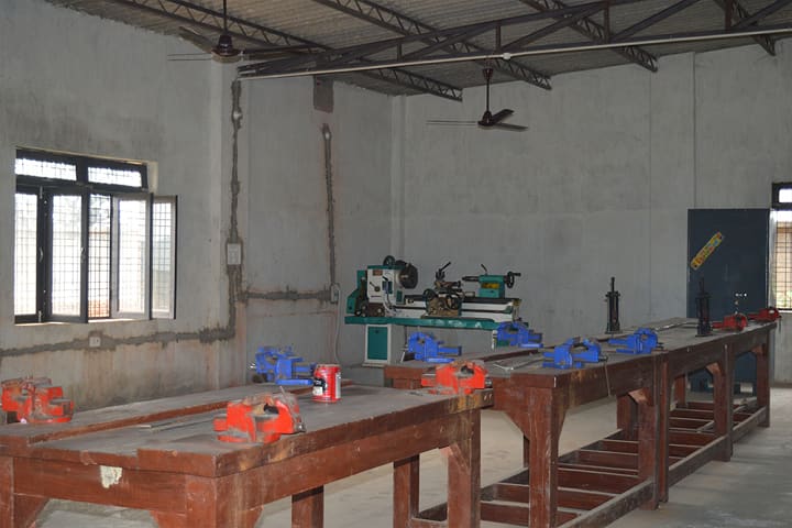 Radha Vallabh Institute of Technology campus in Jaunpur, Uttar Pradesh, India — photo 3
