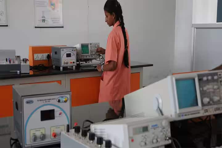 Arulmurugan College of Engineering campus in Karur, Tamil Nadu, India — photo 3