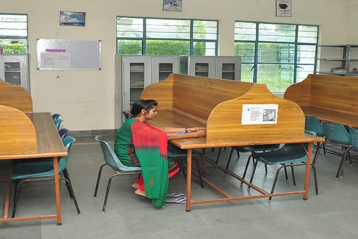 Reliable Institute of Management and Technology campus in Ghaziabad, Uttar Pradesh, India — photo 5