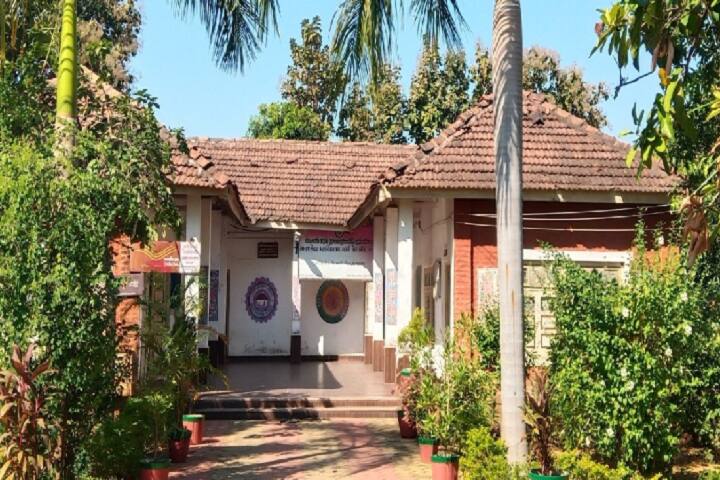 Samajseva Mahavidyalaya campus in Tapi, Gujarat, India — photo 1