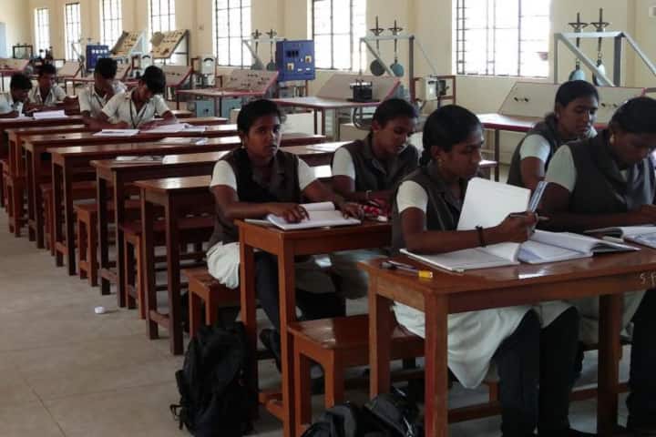 Pastor Lenssen Polytechnic College campus in Tirunelveli, Tamil Nadu, India — photo 2