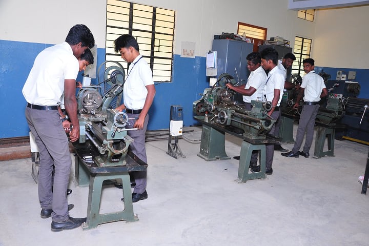 Pastor Lenssen Polytechnic College campus in Tirunelveli, Tamil Nadu, India — photo 6