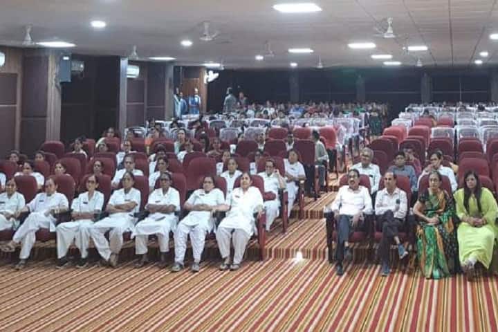 Government Physiotherapy College campus in Surat, Gujarat, India — photo 2