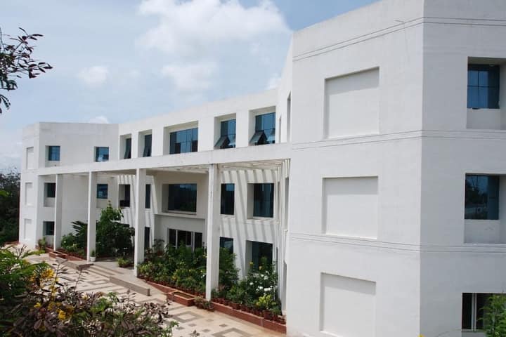 Sasi Creative School of Architecture campus in Coimbatore, Tamil Nadu, India — photo 2