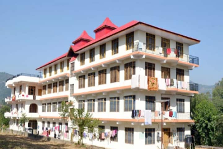Abhilashi College of Pharmacy campus in Dolgi, Himachal Pradesh, India — photo 3