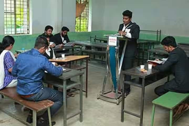 AIM College of Law campus in Thrissur, Kerala, India — photo 5