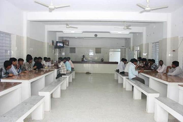 Aadhi Bhagawan College of Pharmacy campus in Tiruvannamalai, Tamil Nadu, India — photo 1