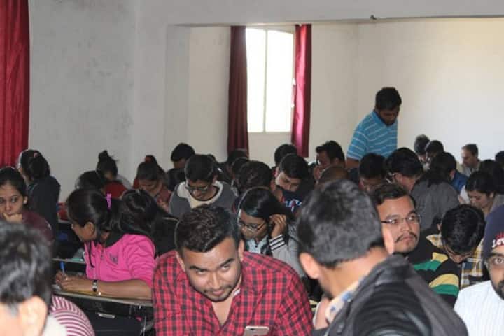 A-One Pharmacy College campus in Ahmedabad, Gujarat, India — photo 2
