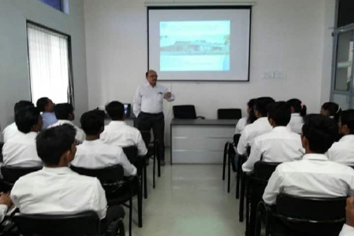 Padmashri Dr Vitthalrao Vikhe Patil Institute of Technology and Engineering Polytechnic campus in Ahmednagar, Maharashtra, India — photo 2