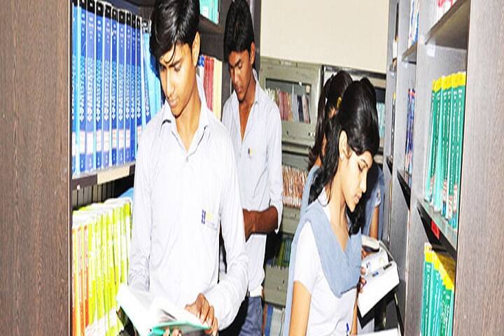 College of Pharmacy campus in Satara, Maharashtra, India — photo 4