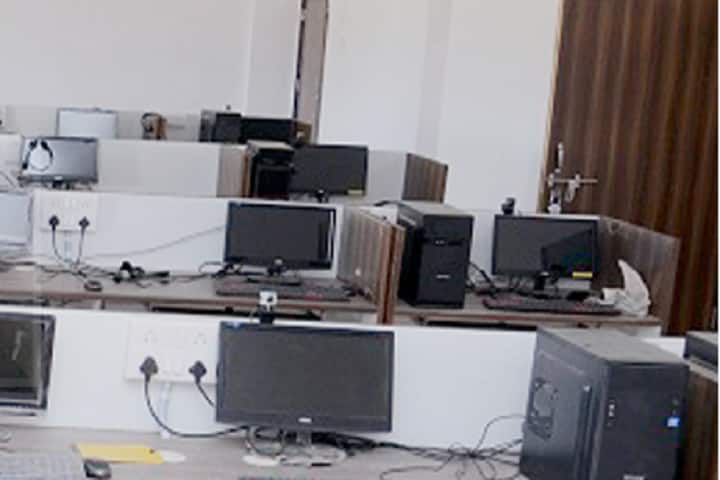 DDM College of Pharmacy campus in Kaushambi, Uttar Pradesh, India — photo 5
