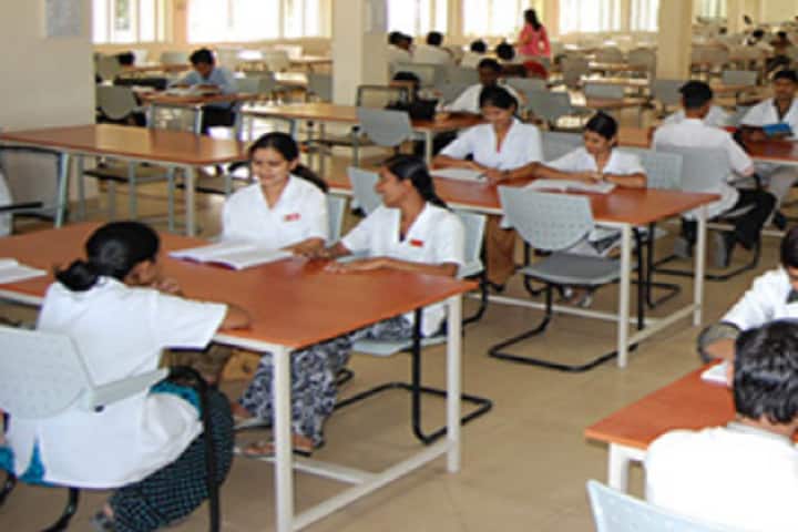 CG Institute of Nursing campus in Bilaspur, Chhattisgarh, India — photo 2