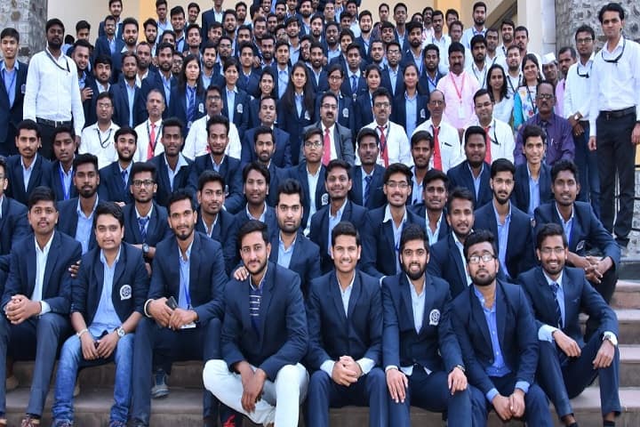 SVIT Nashik campus in Chincholi, Maharashtra, India — photo 4