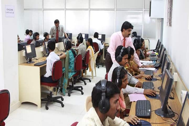 VR Institute of Post Graduate Studies campus in Nellore, Andhra Pradesh, India — photo 3