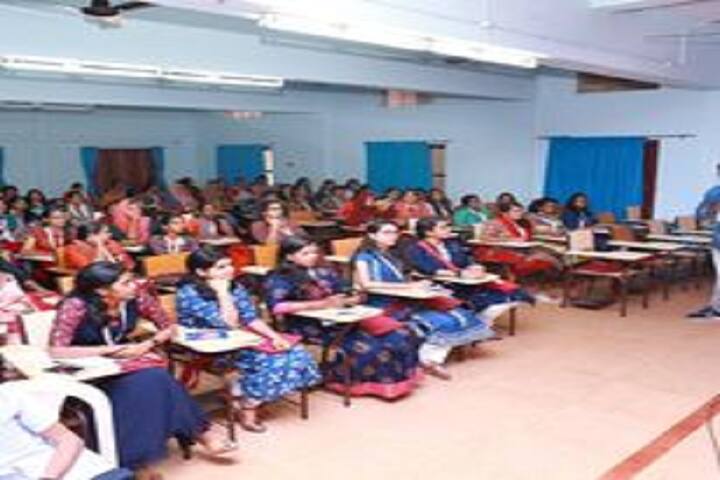 Kristu Jyoti College of Management and Technology campus in Kottayam, Kerala, India — photo 5